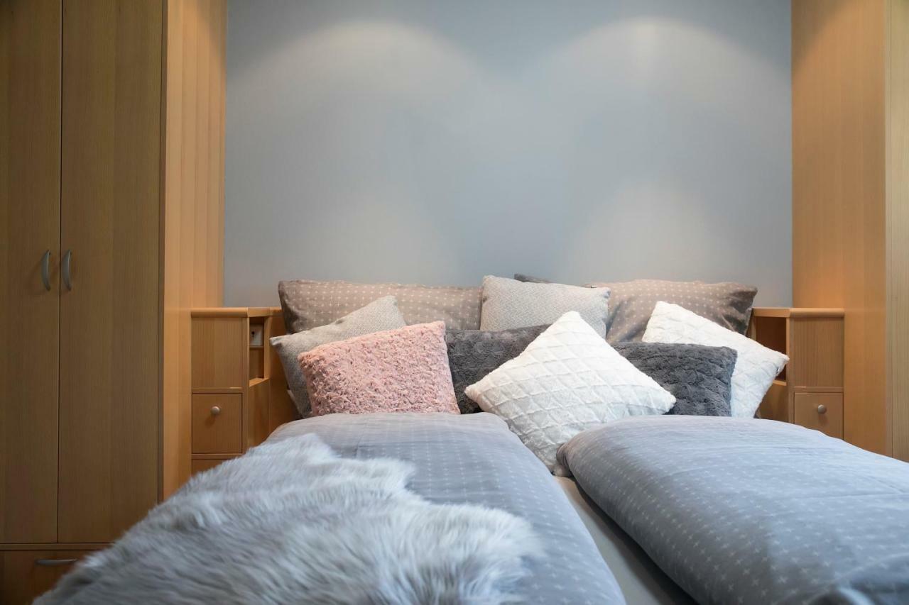 Apartma Spelca Banovci Eksteriør bilde