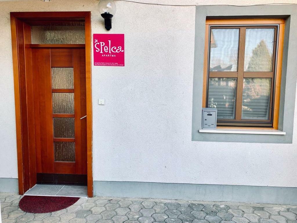 Apartma Spelca Banovci Eksteriør bilde